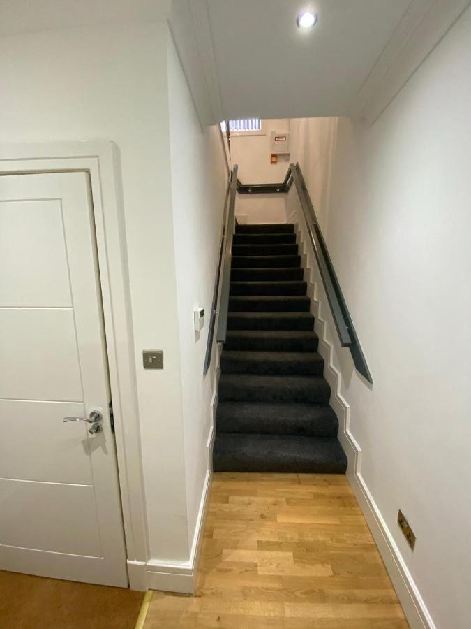 울버햄프턴 Penthouse Apt8 아파트 외부 사진